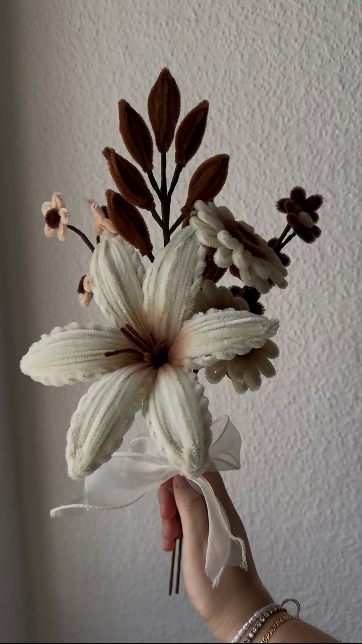 Handgefertigter herbstlicher Blumenstrauß